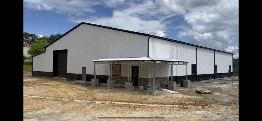 60x120 multi-bay commercial metal building in New Mexico